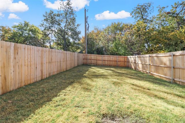 224 W Bond Street 224, Denison, TX 75020