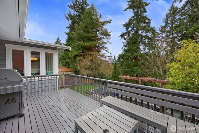 130 N 171st Street, Shoreline, WA 98133