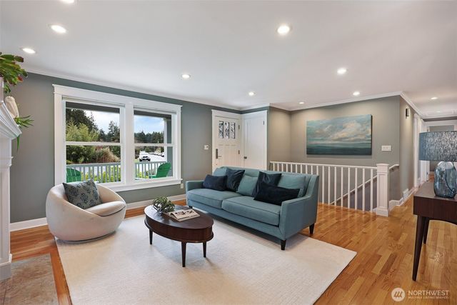 130 N 171st Street, Shoreline, WA 98133