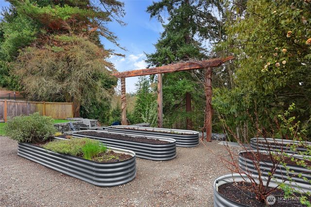 130 N 171st Street, Shoreline, WA 98133