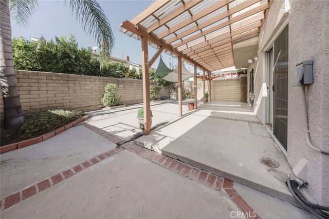 7515 Bellingham Avenue, North Hollywood, CA 91605
