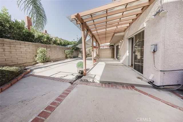 7515 Bellingham Avenue, North Hollywood, CA 91605