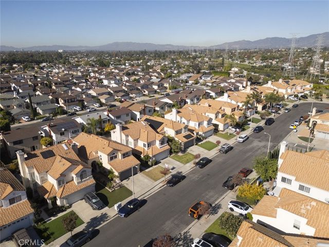 7515 Bellingham Avenue, North Hollywood, CA 91605