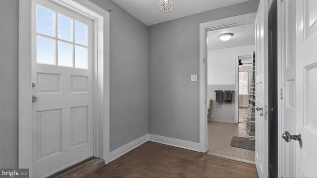 808 WALNUT LN, Carlisle, PA 17013