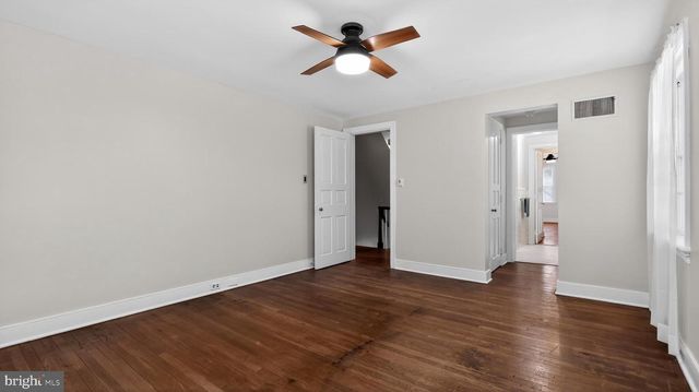 808 WALNUT LN, Carlisle, PA 17013