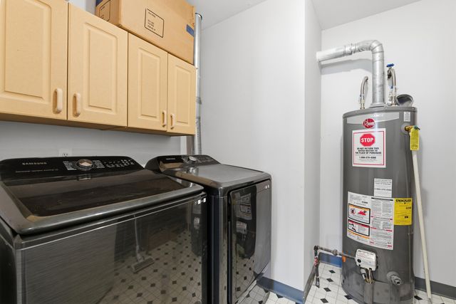 33667 Pondview Circle 151, Livonia, MI 48152