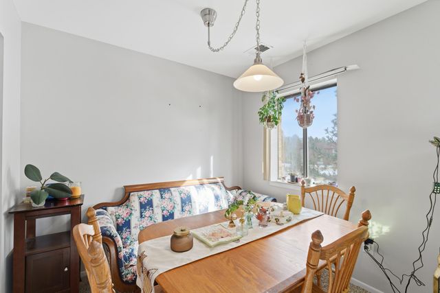 33667 Pondview Circle 151, Livonia, MI 48152