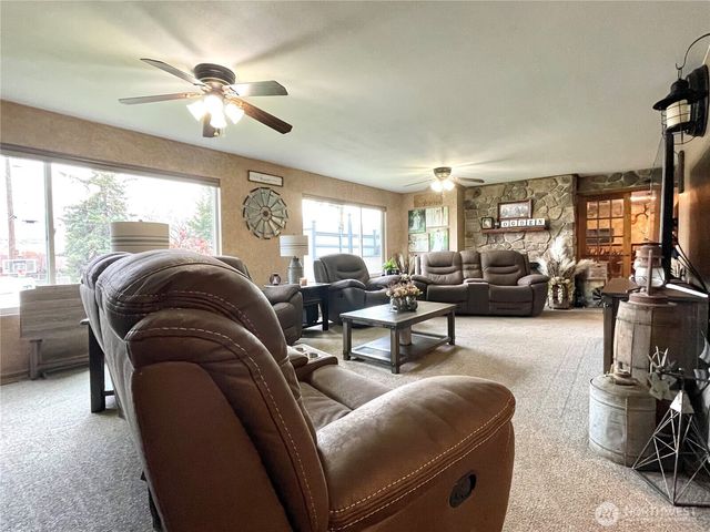 1180 4th Avenue N, Okanogan, WA 98840