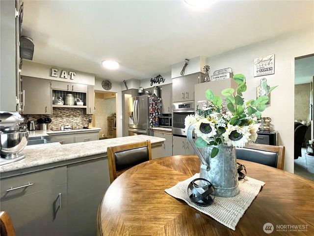 1180 4th Avenue N, Okanogan, WA 98840