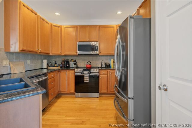 25 London Way, Spring Lake, NC 28390