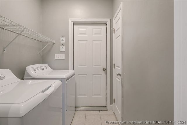 25 London Way, Spring Lake, NC 28390