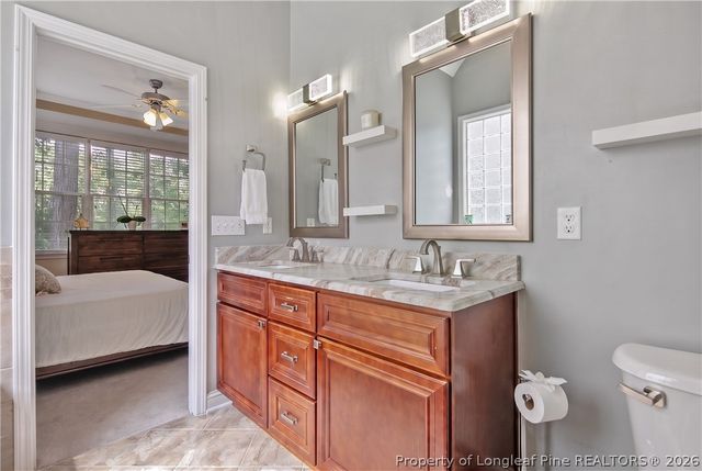 25 London Way, Spring Lake, NC 28390