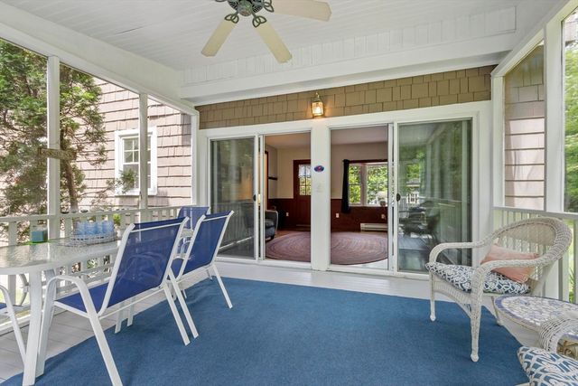 6 Redwood St, Townsend, MA 01469