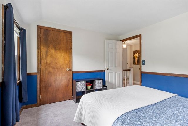 6 Redwood St, Townsend, MA 01469