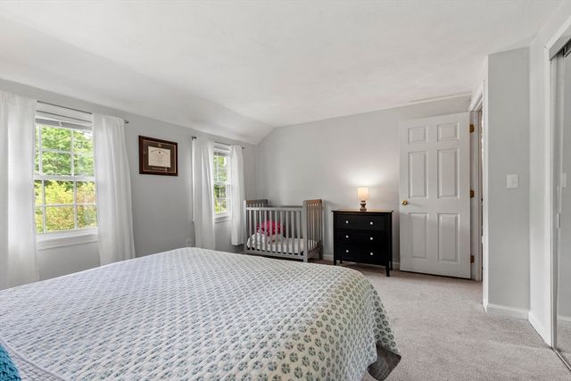 6 Redwood St, Townsend, MA 01469