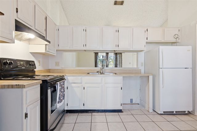 4621 Waterway Drive N, Fort Worth, TX 76137