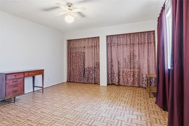 4621 Waterway Drive N, Fort Worth, TX 76137