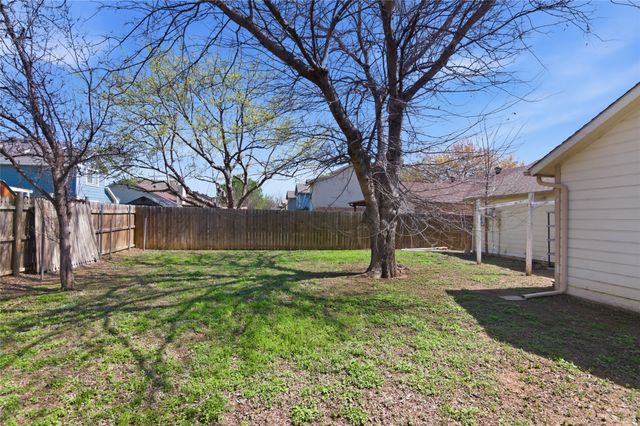 4621 Waterway Drive N, Fort Worth, TX 76137