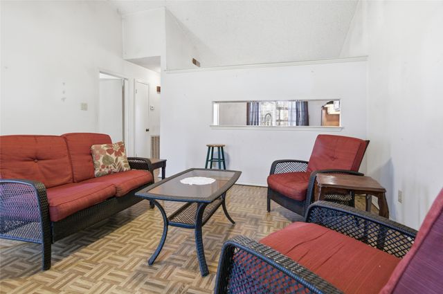 4621 Waterway Drive N, Fort Worth, TX 76137