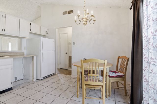 4621 Waterway Drive N, Fort Worth, TX 76137