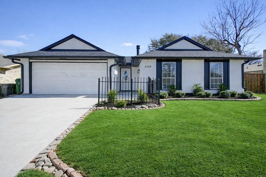 3507 Landers Lane, Arlington, TX 76014