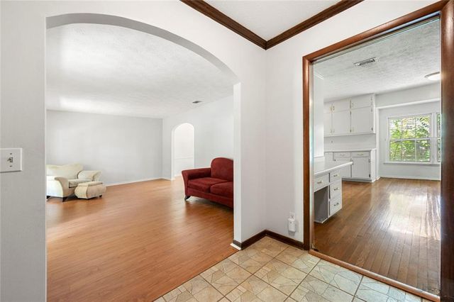 4000 Pinehurst Place, Decatur, GA 30034