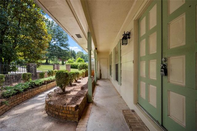 4000 Pinehurst Place, Decatur, GA 30034