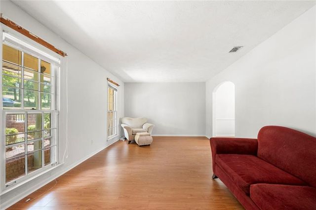 4000 Pinehurst Place, Decatur, GA 30034