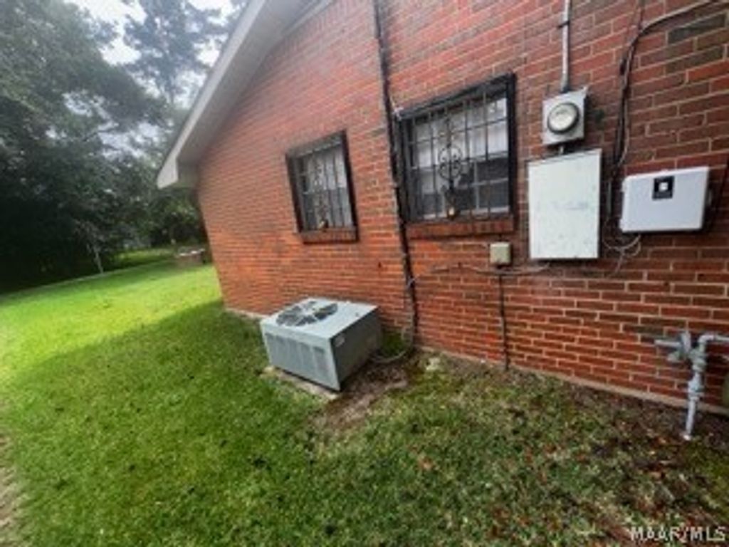 523 Woodbrook Drive, Montgomery, AL 36110