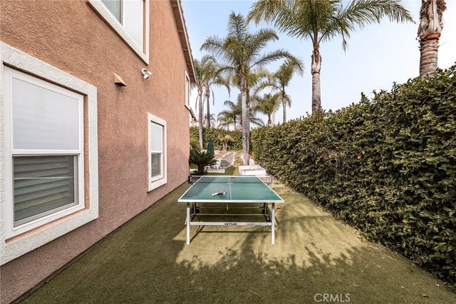14528 Oxer Court, Fontana, CA 92336