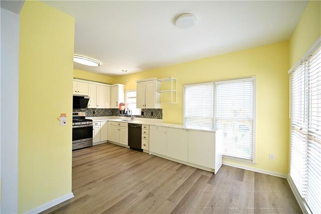 1494 Oglethorpe Drive, Suwanee, GA 30024