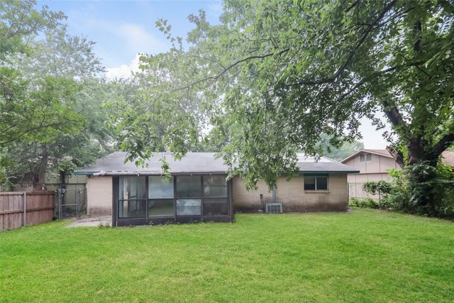 214 Independence Drive, Garland, TX 75043