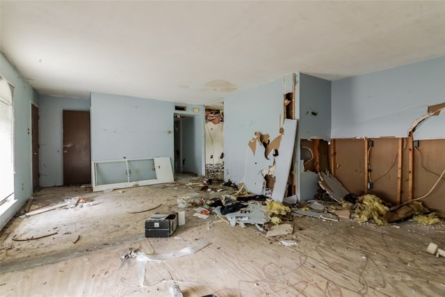 214 Independence Drive, Garland, TX 75043