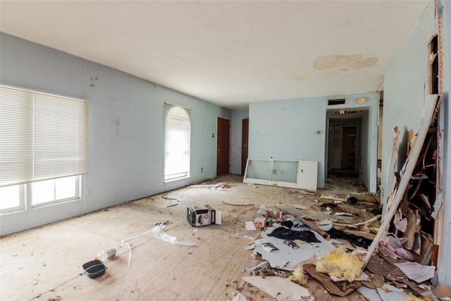 214 Independence Drive, Garland, TX 75043