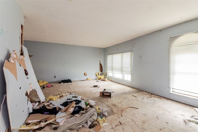 214 Independence Drive, Garland, TX 75043