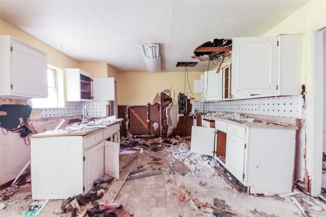 214 Independence Drive, Garland, TX 75043