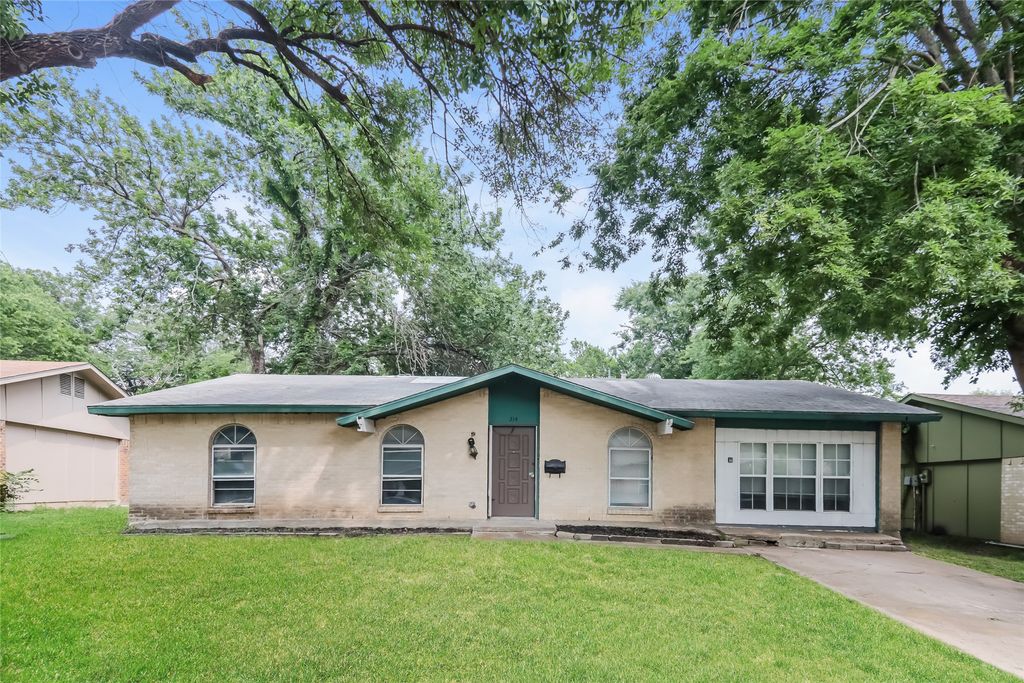 214 Independence Drive, Garland, TX 75043