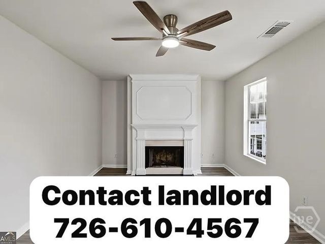 3825 cedar trace Ln, Ellenwood, GA 30294