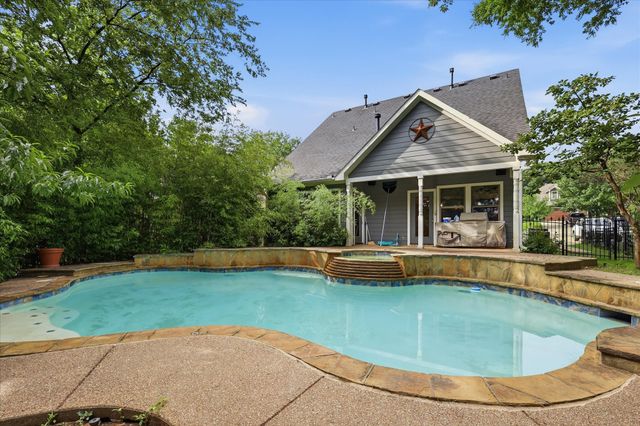 413 Collins Street, Argyle, TX 76226
