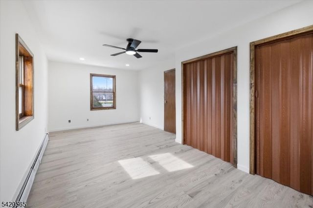 101 Midvale Ave, Wanaque Boro, NJ 07465