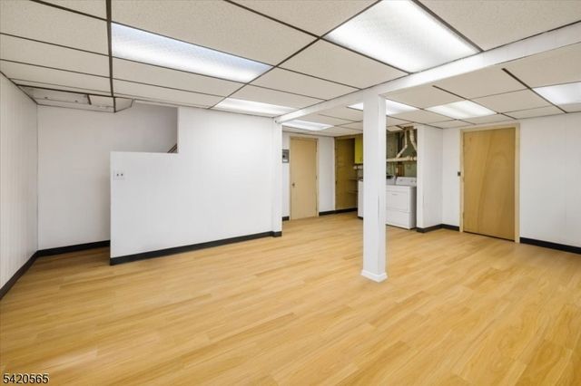 101 Midvale Ave, Wanaque Boro, NJ 07465