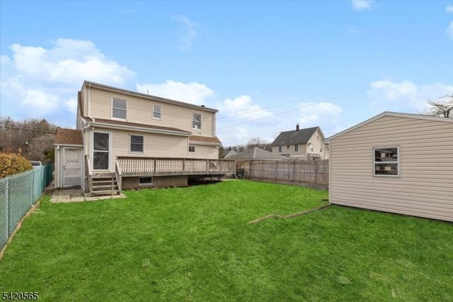 101 Midvale Ave, Wanaque Boro, NJ 07465