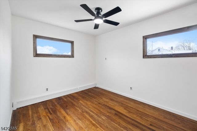 101 Midvale Ave, Wanaque Boro, NJ 07465