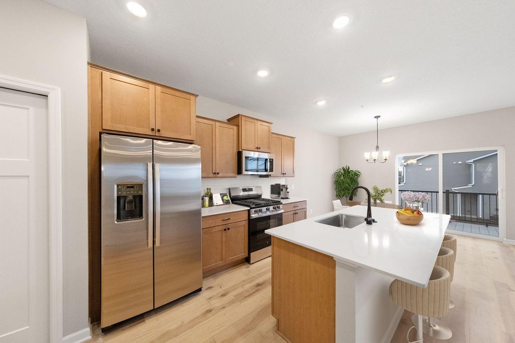 10370 Birchwood Circle, Victoria, MN 55318 — exterior