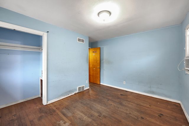 18446 Glen Oak Avenue, Lansing, IL 60438