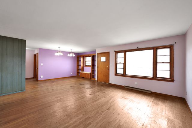 18446 Glen Oak Avenue, Lansing, IL 60438