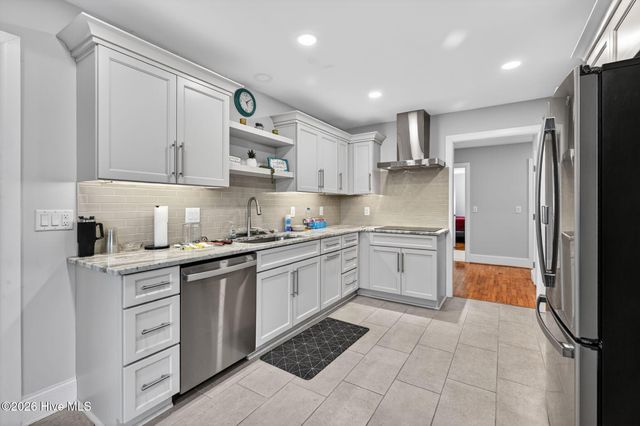 2714 Princess Place Drive, Wilmington, NC 28405