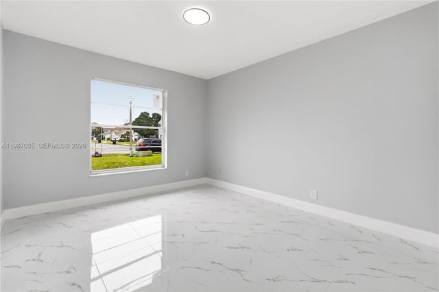 8500 SW 20th St, North Lauderdale, FL 33068