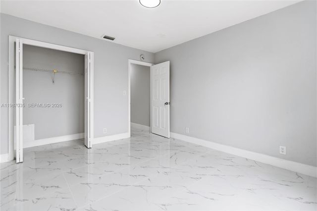 8500 SW 20th St, North Lauderdale, FL 33068