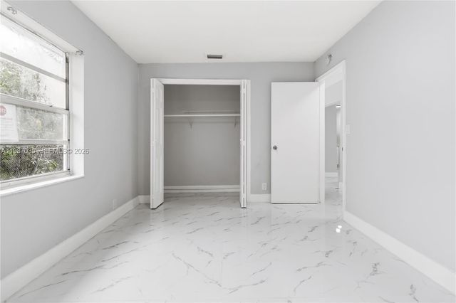 8500 SW 20th St, North Lauderdale, FL 33068